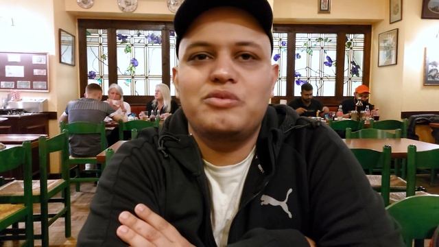 First Visit To London || The Sherlock Holmes Museum || Buckingham Palace смотреть онлайн