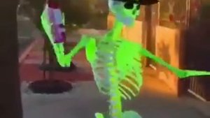 Скелеты танцуют