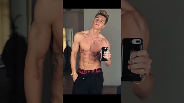 С 35летием Алексея Воробьева! #воробьёв #маска #монстрик #тысупер #кино #певец #актер смотреть онлайн