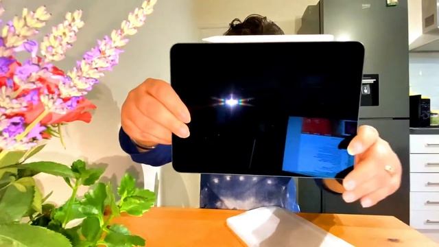 iPad PRO 2020 OR Laptop??? || Unboxing, Features & Review