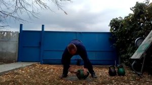 Подъем гири 36 кг с пола за ядро