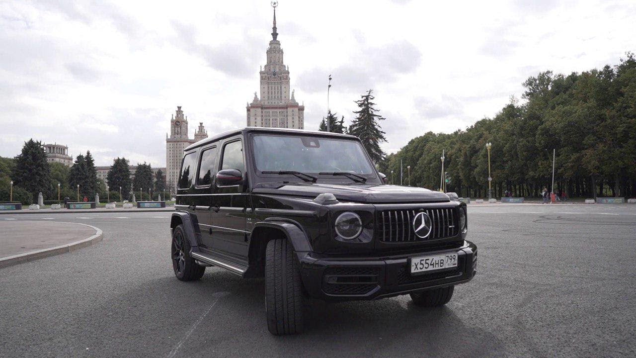 Новый Mercedes-AMG G63  vs Tesla Model X. Новый Mercedes-AMG G63 за 15 млн руб. Стоит этих денег