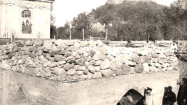 Памятник Екатерине II в Вильнюсе смотреть онлайн