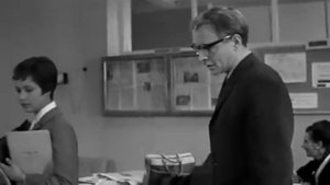 не ложьте зеркальце в парту