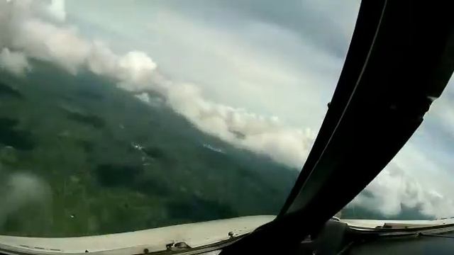 Airbus A320 Landing ILS RW36 Sam Ratulangi Manado смотреть онлайн