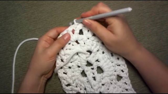 Вяжем вместе большой овальный ковер из шнура "Маленькая принцесса". Часть 1 смотреть онлайн