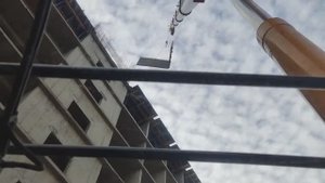 Монтаж опалубки на Xcmg xct_30t с гуськом.