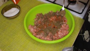 как готовить ГРУЗИНСКУЮ ДОЛМУ | вкусный соус ИЗ МАЦОНИ к толме