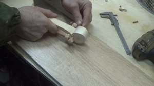 КАК СДЕЛАТЬ ДЕРЕВЯННУЮ СКРИПКУ СТРАДИВАРИ и АМАТТИ )))))) Деткам в садик.Крутая скрипка из столярки