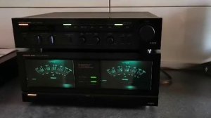 Комплект усилителей ONKYO. Предварительный усилитель Onkyo P-3370 и усилитель мощностью Onkyo M-5570