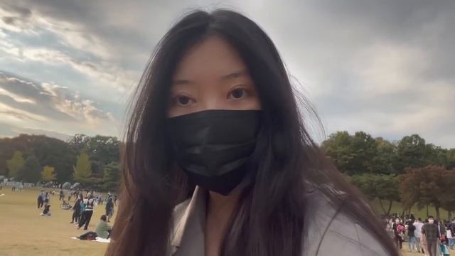 ИГРА В КАЛЬМАРА В РЕАЛЬНОЙ ЖИЗНИ! МЫ НАШЛИ КУКЛУ ИЗ ДОРАМЫ! Виктория Ким смотреть онлайн