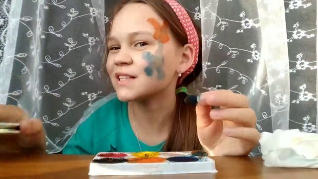Видео-урок//Как научиться рисовать красками грим? смотреть онлайн