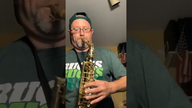 Beyond the Sea by Royal Crown Revue (as played on the saxophone) смотреть онлайн