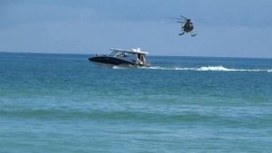 Опасные гонки в Майами - катер и вертолет !