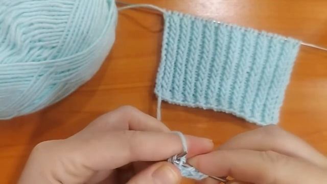Объемная резинка спицами.