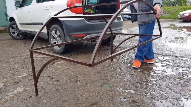 Сколько стоит козырек над входной дверью