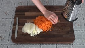 Быстрый ужин! Курица тушеная на сковородке. Блюда из курицы. Рецепт.