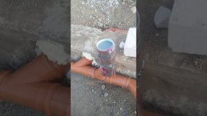 прокладываем коммуникации на фундаменте. отступаем от проекта