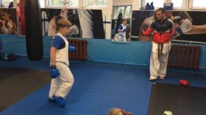 Тренировочный спарринг _ Девочка  не прощает.mp4