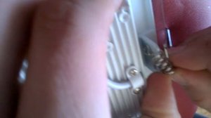 Установка необычной пружины на потолочный светильник FERON