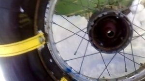 Каракат из мопеда, колеса не выдерживают.