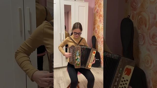 Плясовая казачья песня «»При долинушке» смотреть онлайн