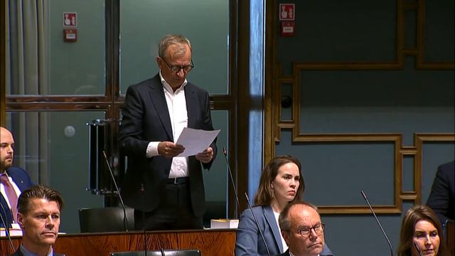 Harry Hjallis Harkimo ei saanut pääministeri Sanna Marinilta lainkaan vastausta