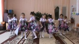 Танец "А я чайничала" на одноименную русскую народную песню