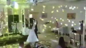 Танец молодоженов на свадьбе!