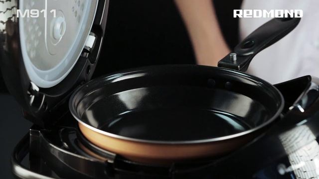 Блины на молоке в мультикухне REDMOND RMK-М911. Рецепт для мультикухни
