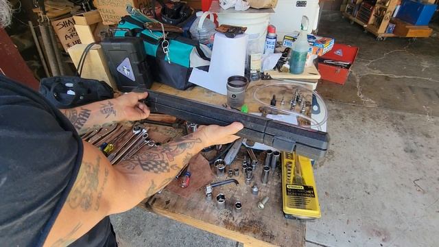 4x4 Astro Van Specific Tool Kit Part 1 смотреть онлайн