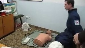 07-02-Непрямой массаж сердца-постановка-качка.AVI