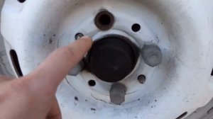 Как ездить на трех колесных болтах :)