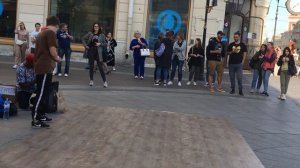 Культура. Уличные танцы брейкданс на улицах Санкт-Петербурга.