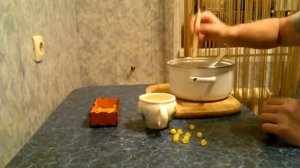 Изготовление восковых мисочек для вывода маток. 4 июля 2016г.