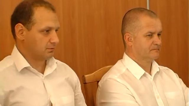 Жители региона жалуются на большое число змей смотреть онлайн