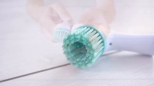 БЕСПРОВОДНАЯ ЭЛЕКТРИЧЕСКАЯ ЩЕТКА ДЛЯ УБОРКИ SILVER CREST