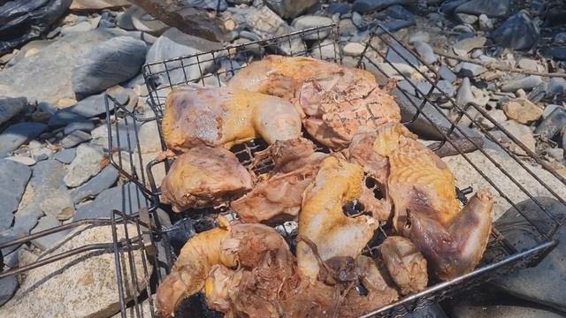 ШАШЛЫК ИЗ ДИКОГО ФАЗАНА. ОТДЫХАЕМ НА РЕКЕ В ГЛУБОКОМ ЛЕСУ. смотреть онлайн