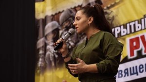 Шикарная песня "Я перед Богом встану на колени".Поет певица Алисия Шат.