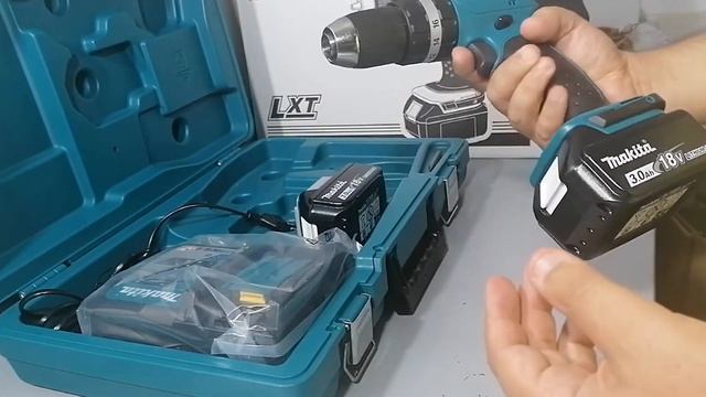 Аккумуляторная дрель-шуруповерт Makita DHP453RFE смотреть онлайн