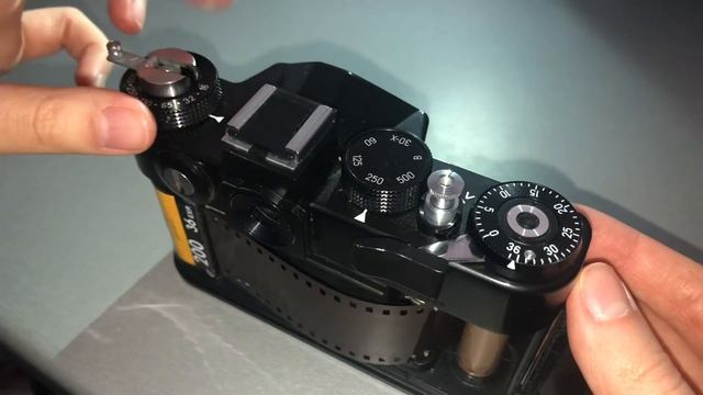 ЗЕНИТ 12СД/12XP | КАК ПРАВИЛЬНО СКРУТИТЬ ПЛЕНКУ В КАТУШКУ, НЕ ПОРВАВ смотреть онлайн