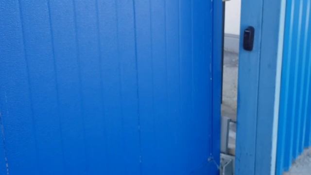 Козырек от солнца для фотоэлементов ворот.mp4 смотреть онлайн