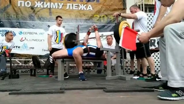 Награждение за 2 место!
За первое Наташа не успела снять,но будут фото!