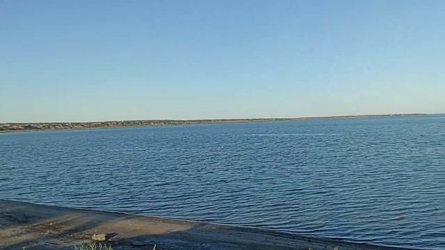 Прогулка у пляжа. смотреть онлайн