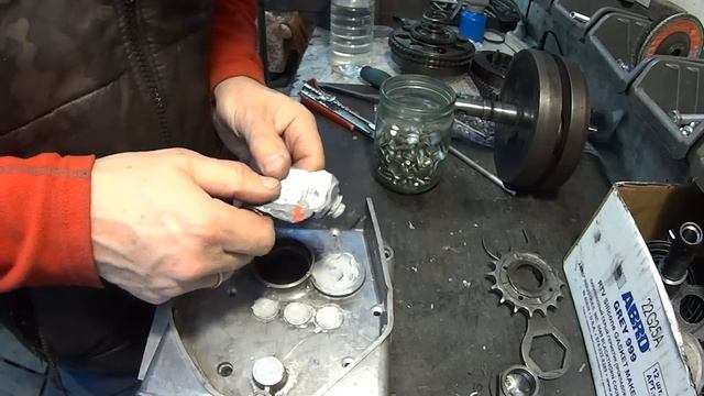 РЕМОНТ КРЫШКИ КПП ИЖ ПЛАНЕТА. смотреть онлайн