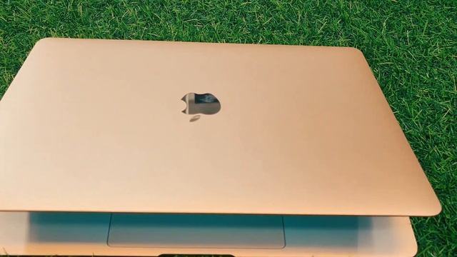 MacBook air 2018 with bill box all accessories (8gb/128gb) mint condition call me 6289898238