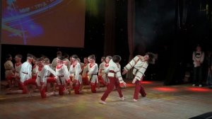 00283 МЫ ЛЕТИМ НА КРЫЛАТОМ КОНЕ