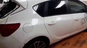 Установка заднего стекла Opel astra J