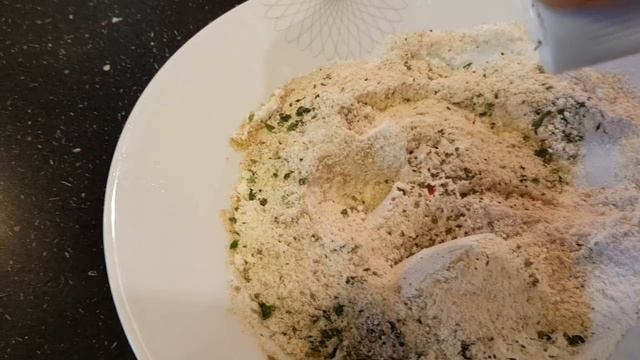 Сочная курица в хрустящей панировке не хуже чем в "КFC" смотреть онлайн