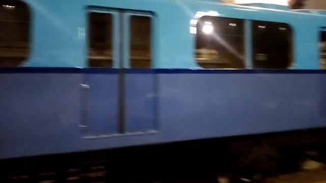 Ночная экскурсия "Ночь в метро". Из депо ТЧ-3 Измайлово до Киевской (ФЛ) на РЕТРО-поезде типа "А".